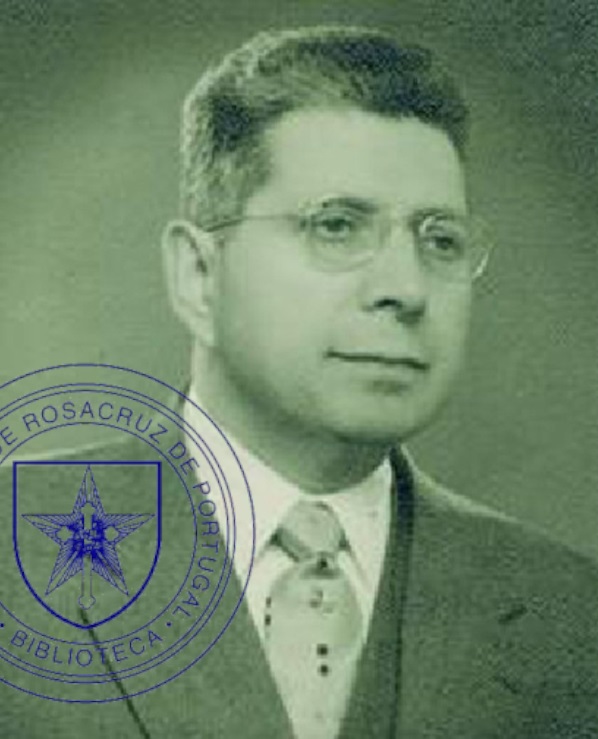 Francisco Marques Rodrigues — c. 1960 https://eu5.xgoservers.com:2083/cpsess6909503597/viewer/home2%2fc1rp8t3g%2fpublic_html%2fauditorio%2fimages%2fartigos%2f2026_CEM_ANOS_IV_Pessoas_com_Historia/100anosHistoria_600_FMR.jpg